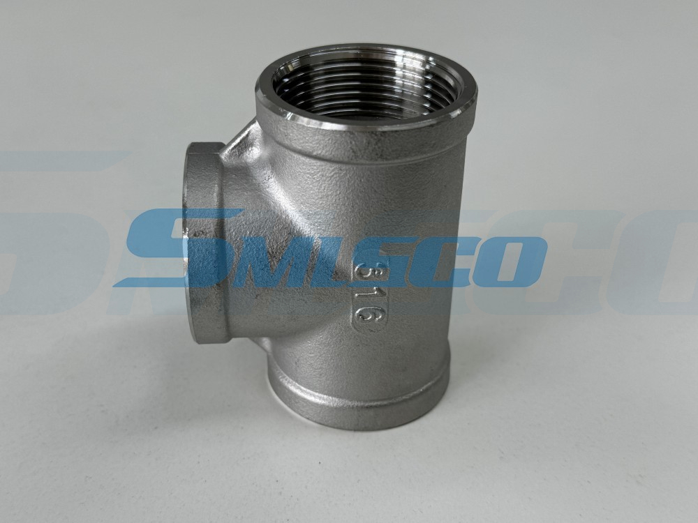 ASTM CF8M 316 TEE de aço inoxidável BSP DN100 150lb água industrial em estoque
